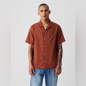GAP Linen Blend Short Sleeve Button-Up – M – Unisex